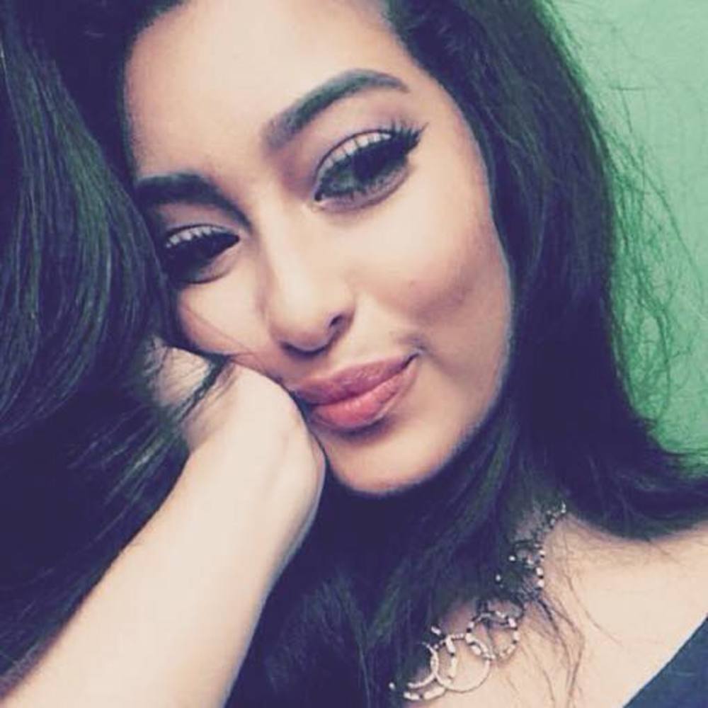 Meet your Posher, Mercedes