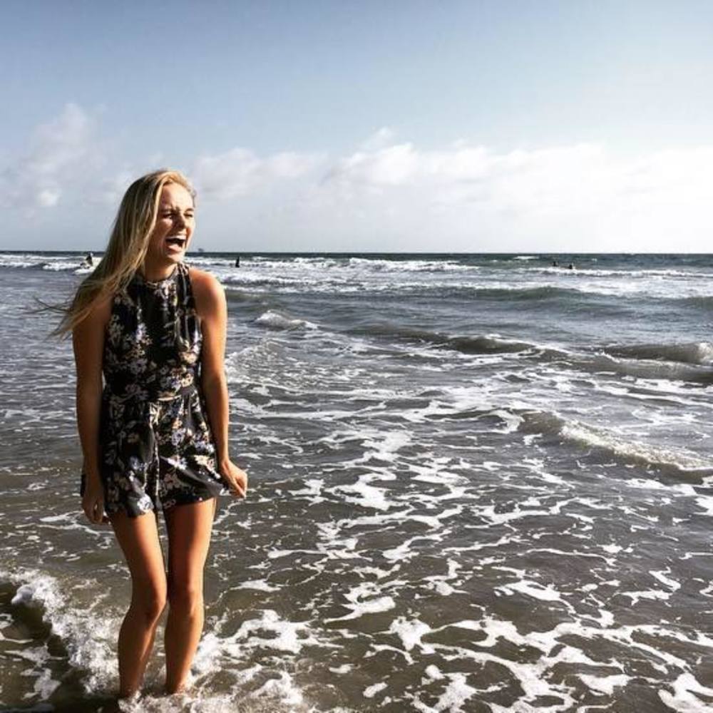 Meet your Posher, Carlee