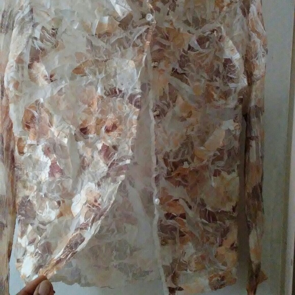 Blouse versatile worn w/ tank top; camisole - Picture 3 of 4