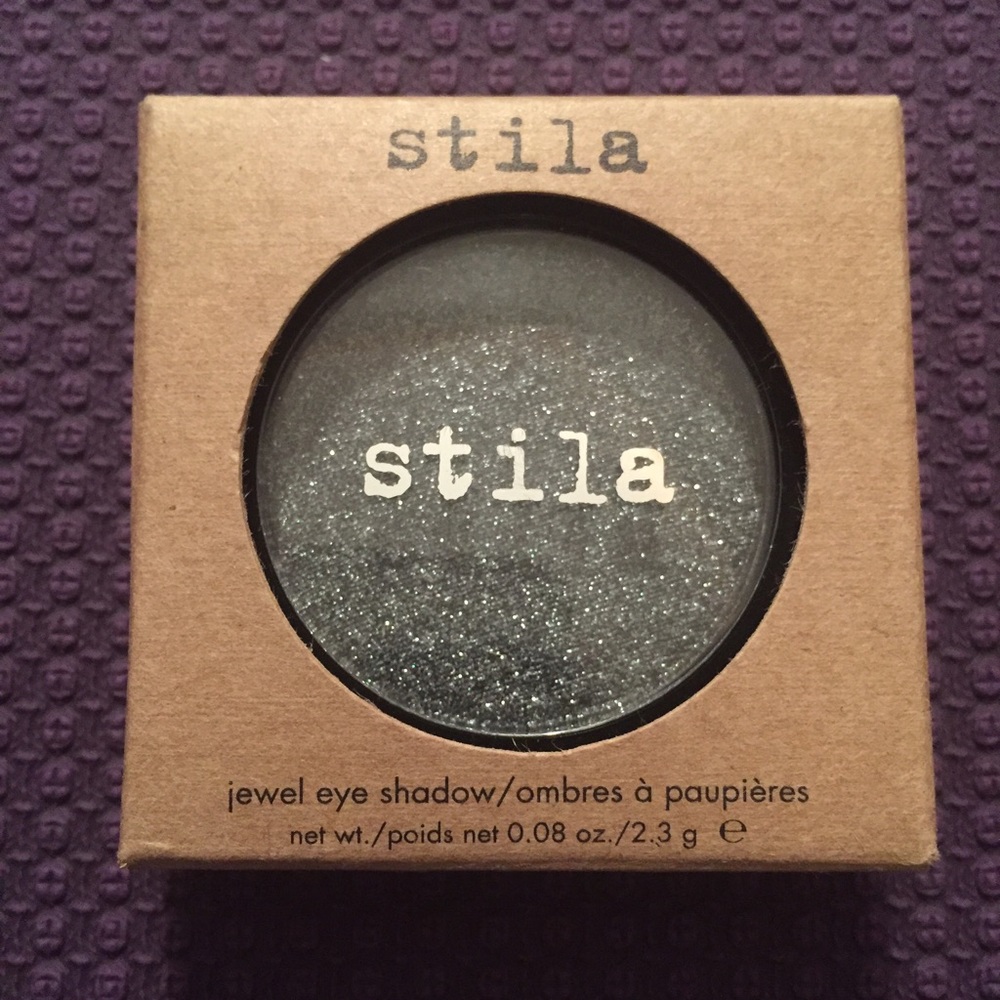 Stila Jewel Eye Shadow in Black Diamond