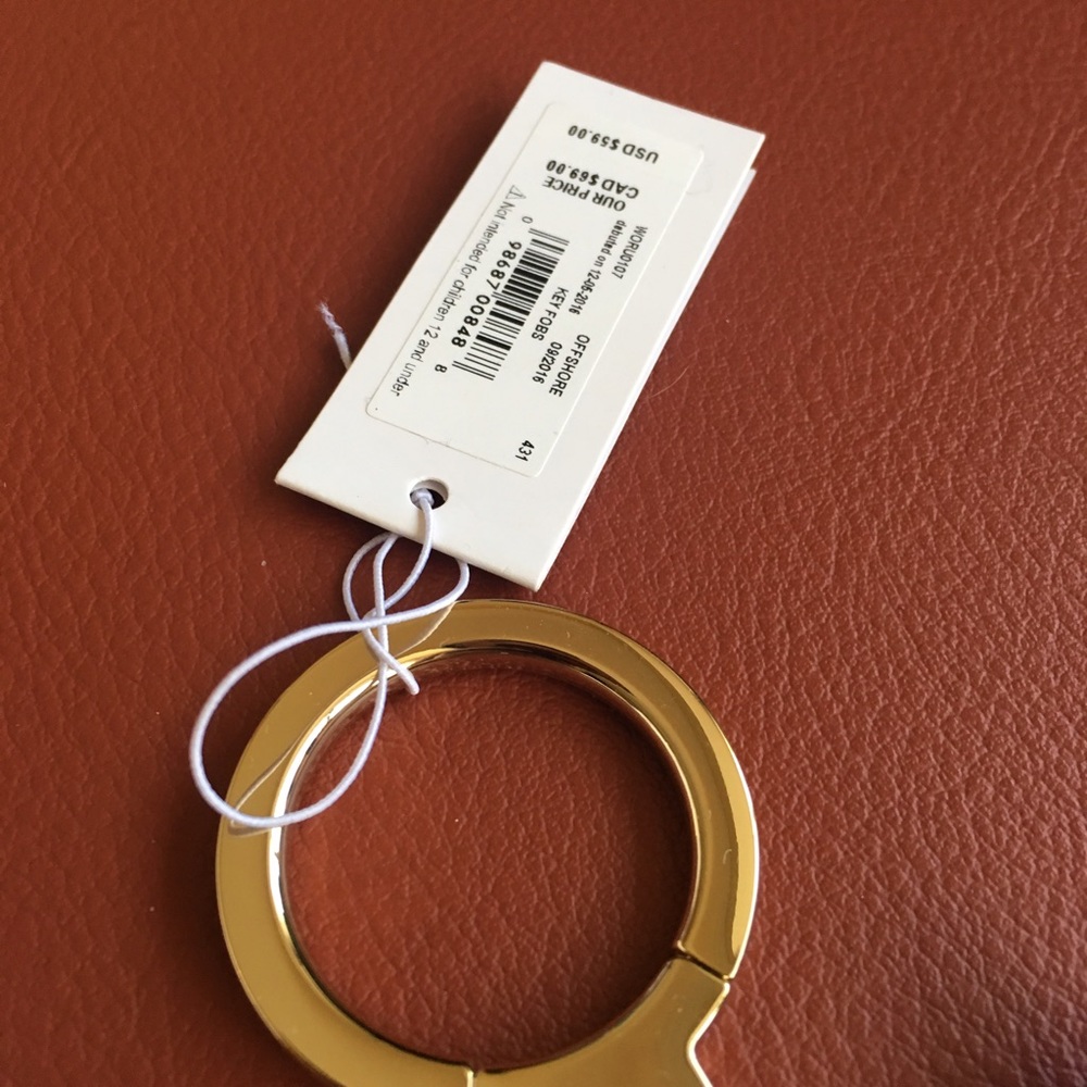 Kate Spade Whale Keychain - Picture 6 of 8