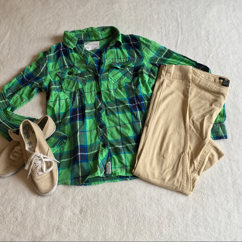 ✨Like New✨ Aeropostale Plaid Button Down Shirt