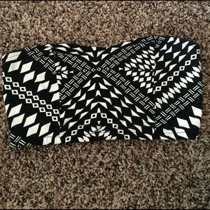 Patterned bralette/crop top