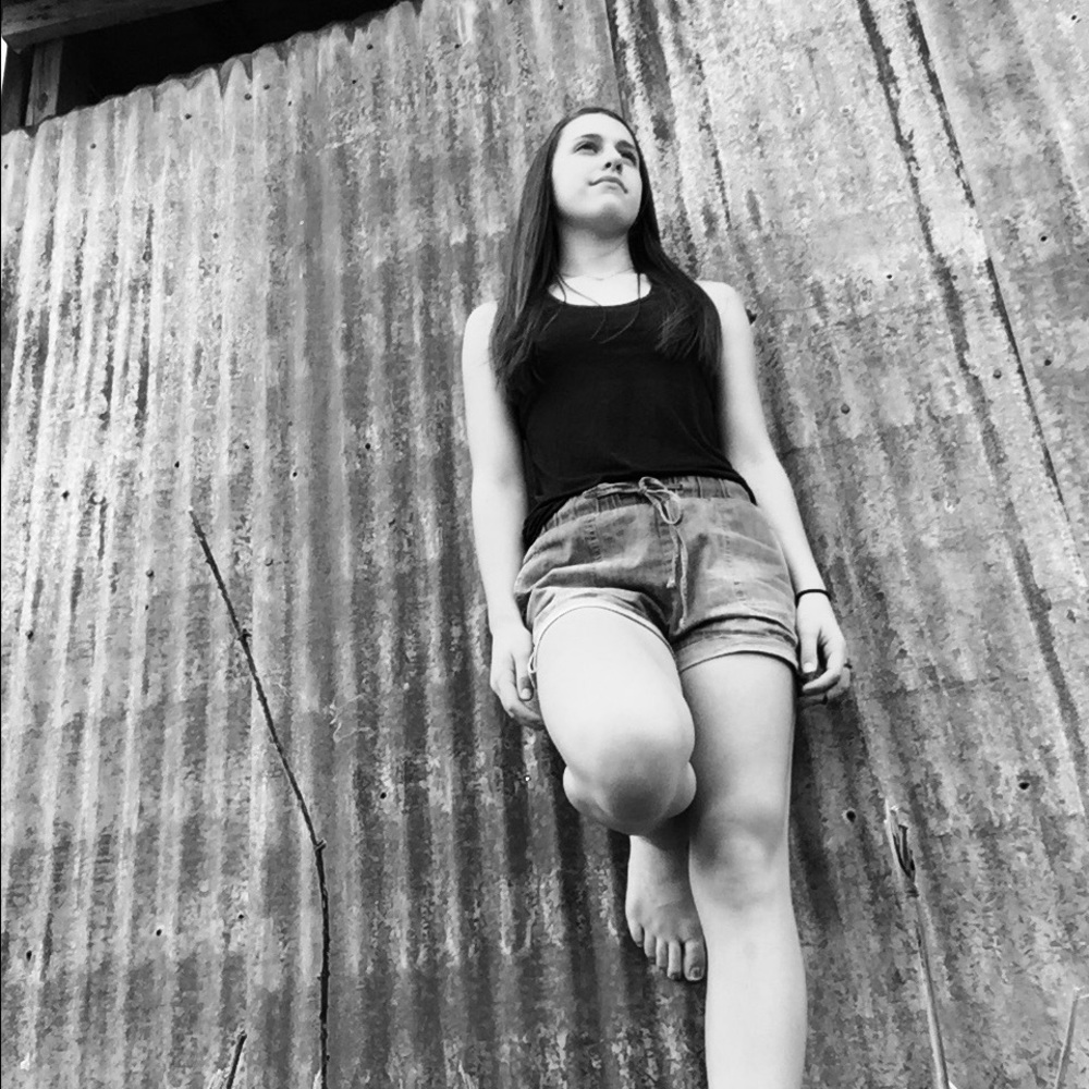 Meet your Posher, Addison