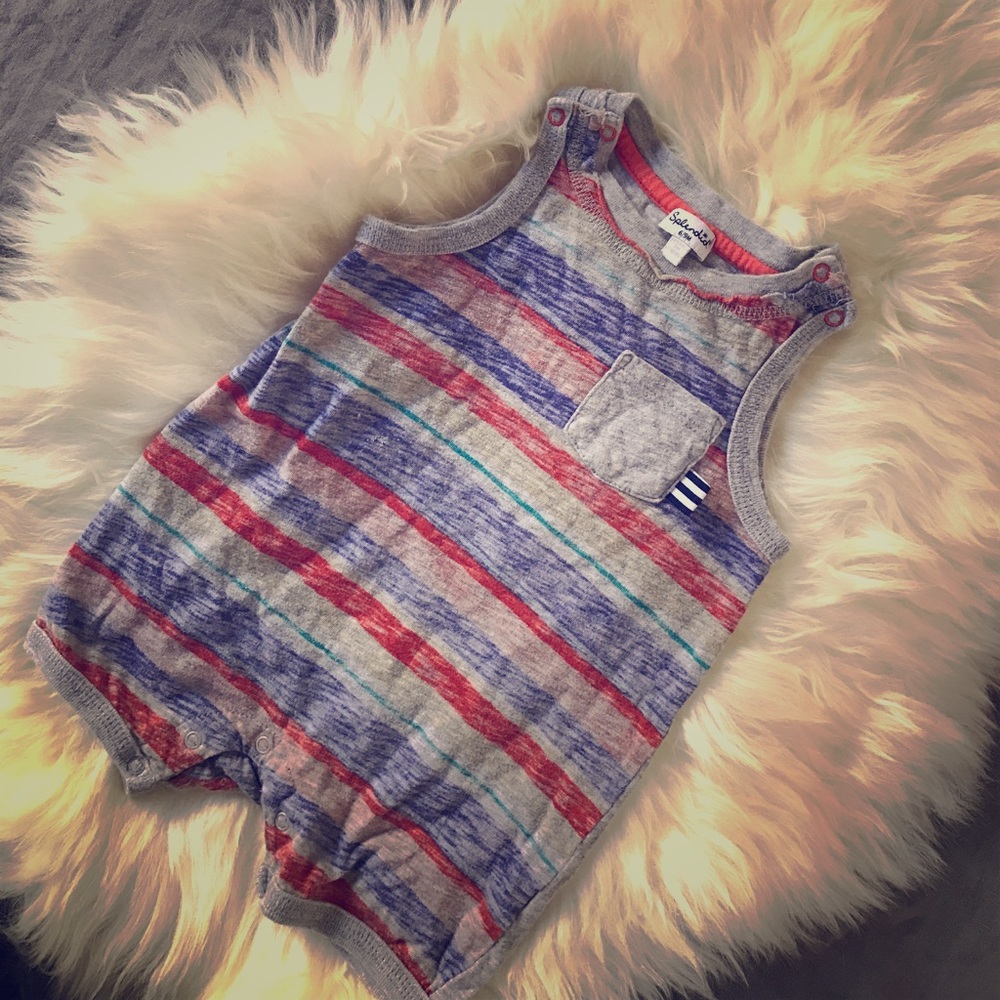 Splendid romper size 6-9 months