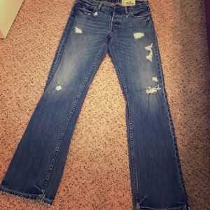 Men's distressed Hollister jeans