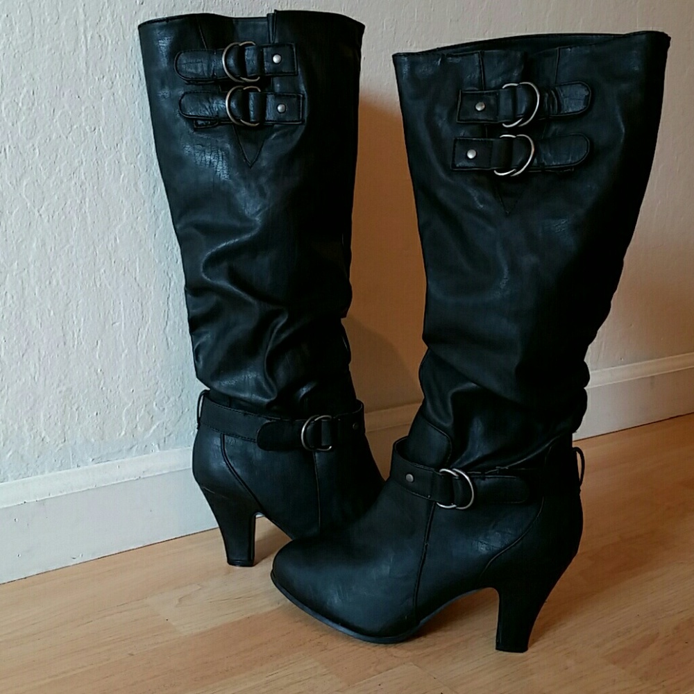 NWOT - Rampage boots
