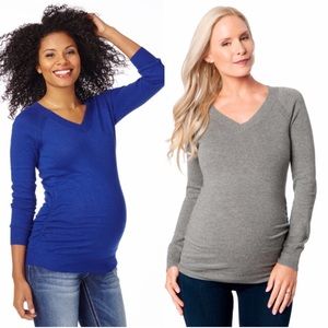 Lot of 2 V-neck maternity sweaters