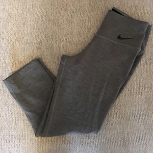 Nike workout capris