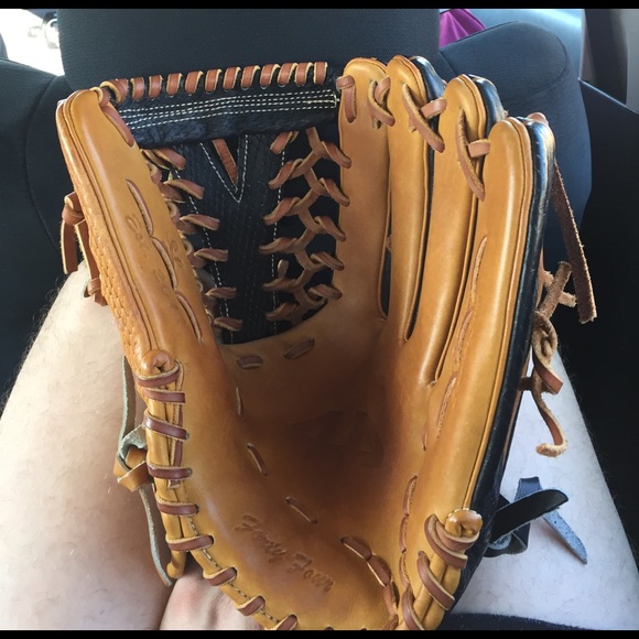 44 Pro Glove - Picture 3 of 3