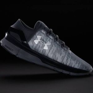 Under-Armour Speedform Apollo II's Women's size 8