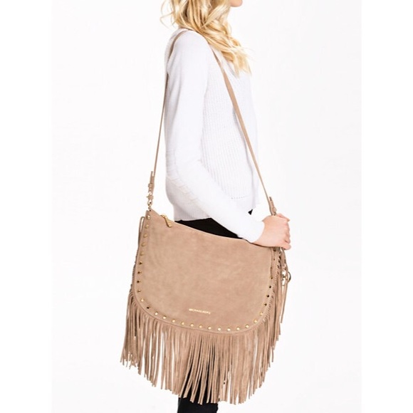 Michael Kors Billy Messenger - Picture 2 of 5