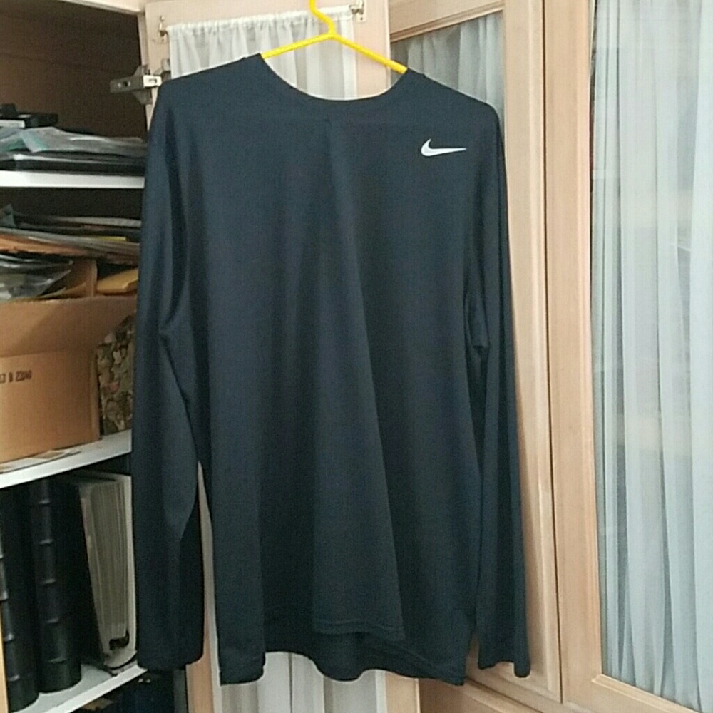 *sold* Nike Dri-Fit Men's Long Sleeve