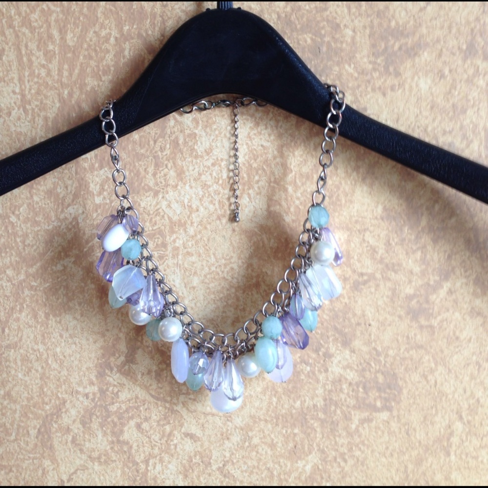 Lavender, sea-foam geeen necklace