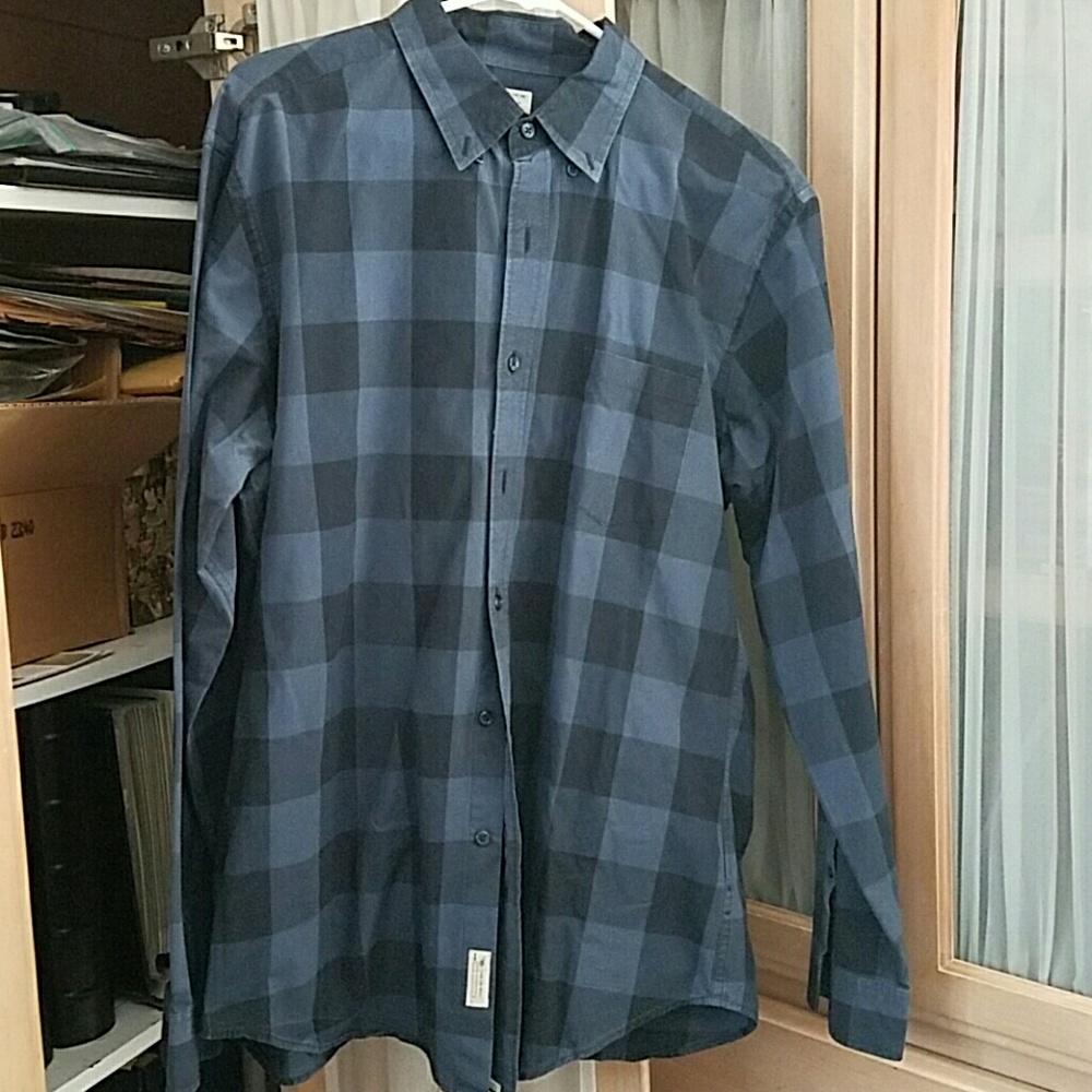 J. Crew Men's Long Sleeve Button Down