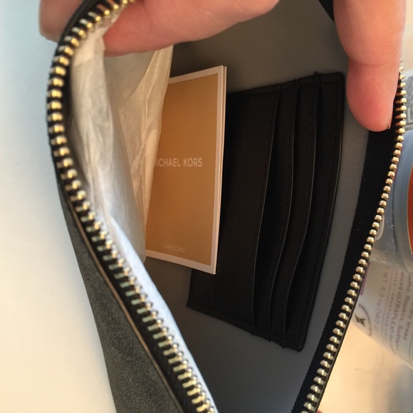 NEW MICHAEL KORS Darkblue CLUTCH MK SIGNATURE LOGO - Picture 4 of 7