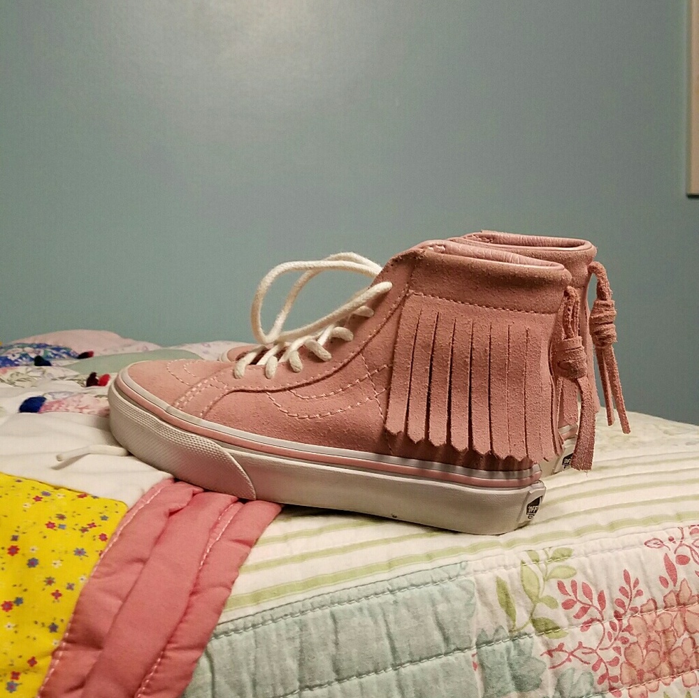 Shoe
