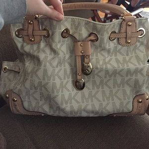 Michael kors purse