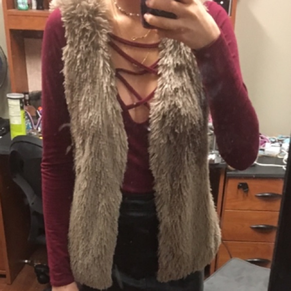 Fur vest