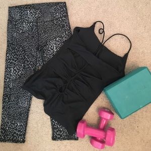 New Fabletics yoga top
