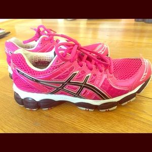 ❌❌sold Asics Gel Nimbus Sneakers Hot Pink Size 6