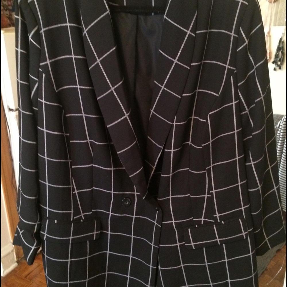 Grid Blazer size 22