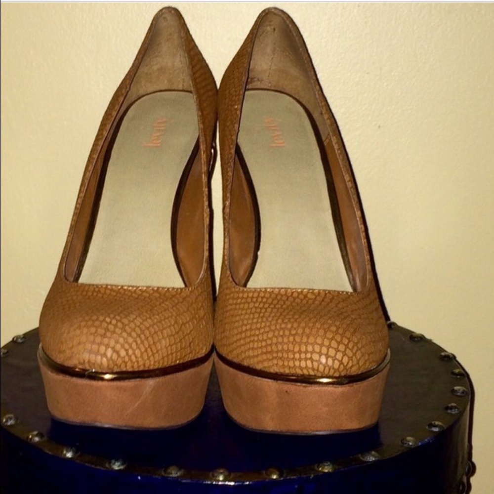Women Wedge Shoes Never Worn!