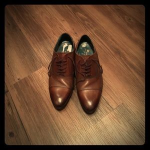 Ted Baker brown oxfords