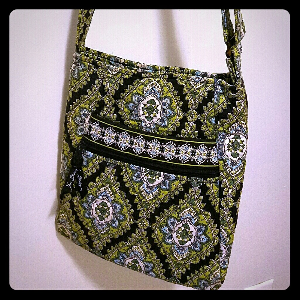 Vera Bradley messenger cross body