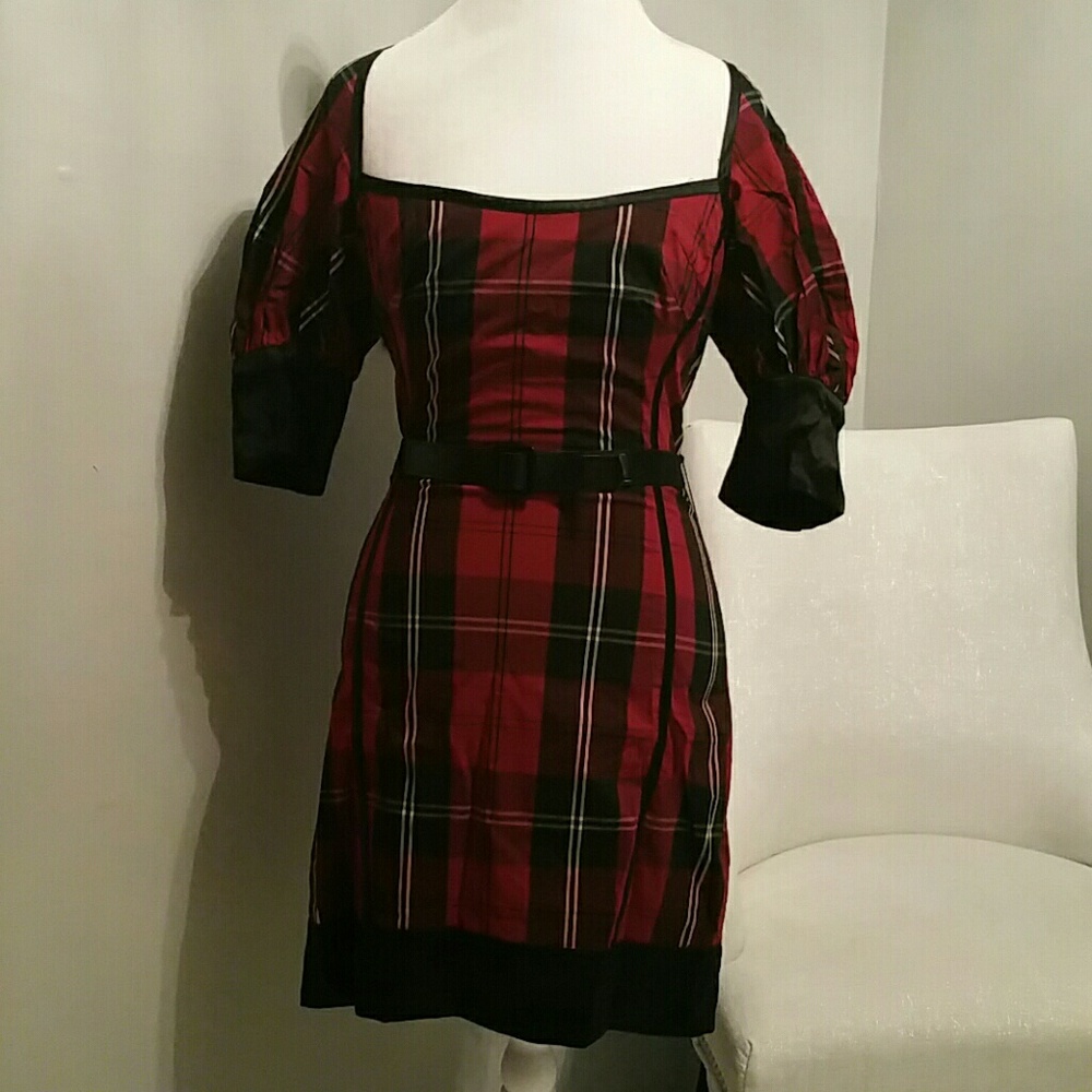 Bebe plaid peasant dress with belt.