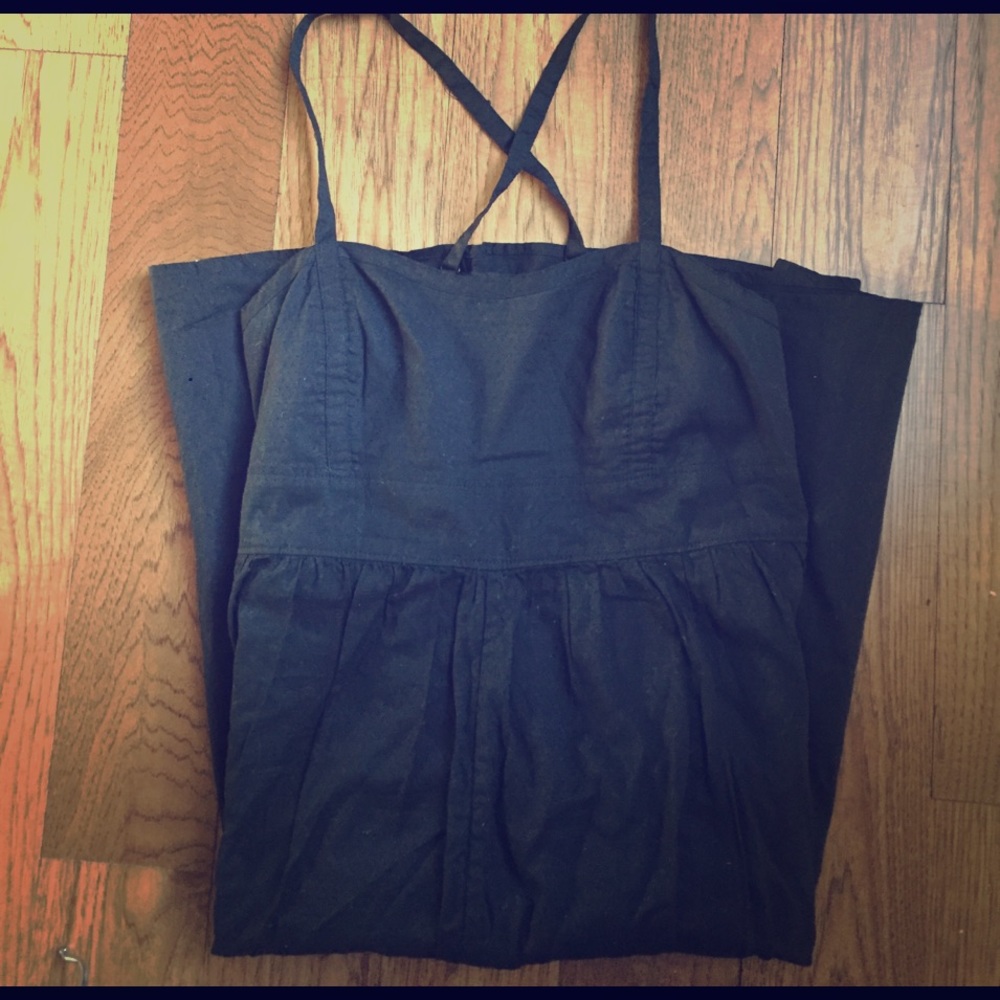 Gap black crossback dress with pockets