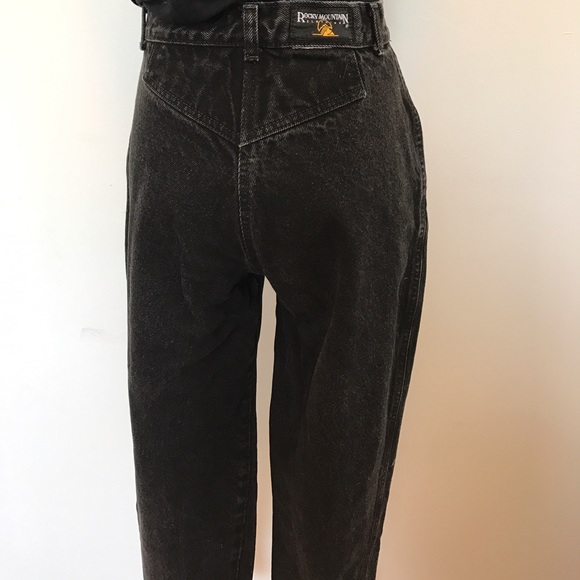Vintage Jeans - Vintage High-waisted 90's Jeans Vintage Jeans - Vintage High-waisted 90's Jeans