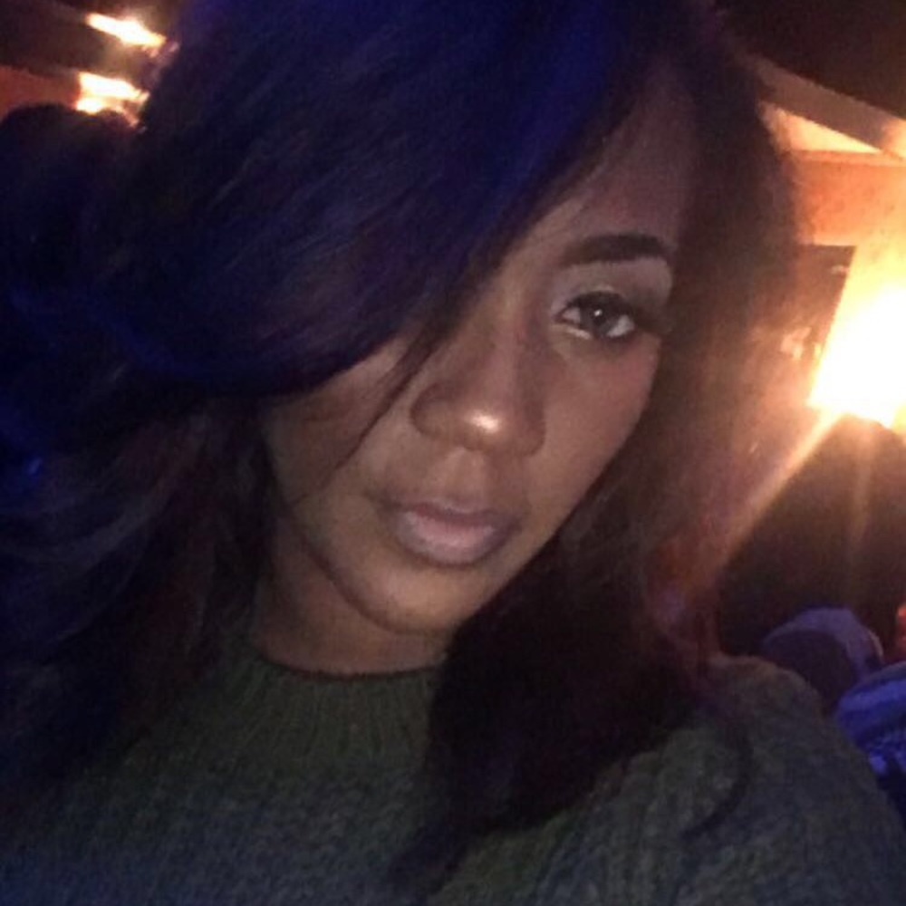 Meet your Posher, Monique