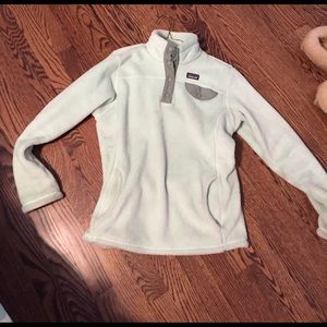 This is a patigonia fleece-quarter zip