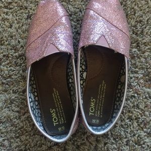 pink sparkly toms
