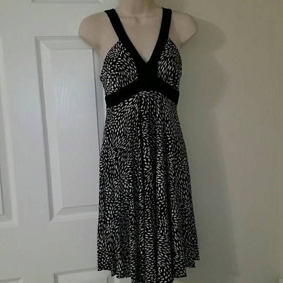 Forever 21 Black & White Dress - Medium - Picture 9 of 9