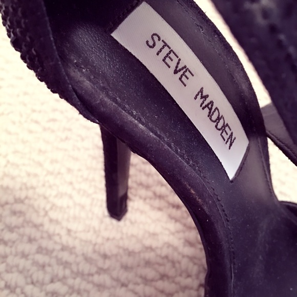 Gorgeous Steve Madden black all over sequin heels - Picture 2 of 2