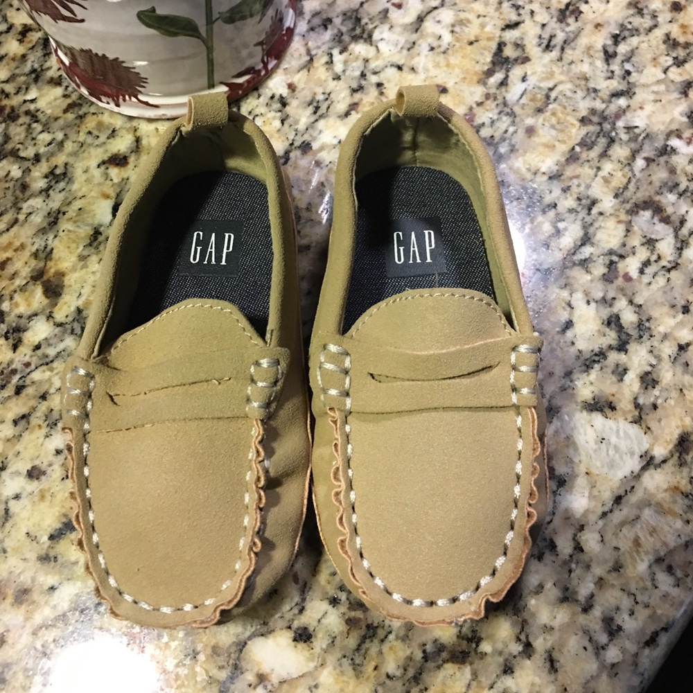 Toddler gap loafers
