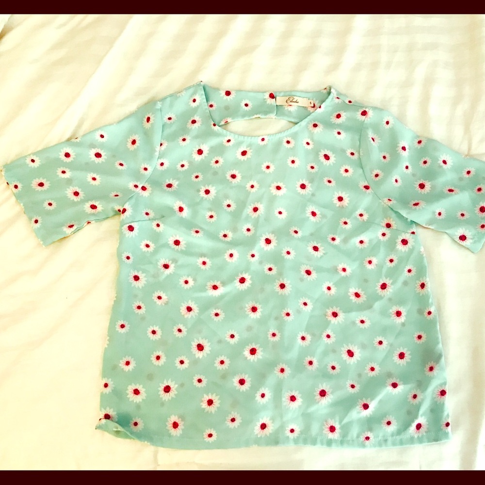Floral short sleeve top