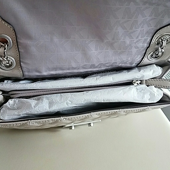 Michael Kors Sloan Chain Large Shoulder Bag w SHW - Picture 3 of 4