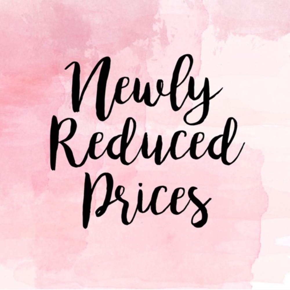 Check out my stuff on Mercari!!