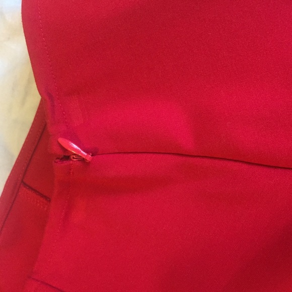 [SOLD] NWT Silence + Noise UO Red Skirt - Picture 3 of 3