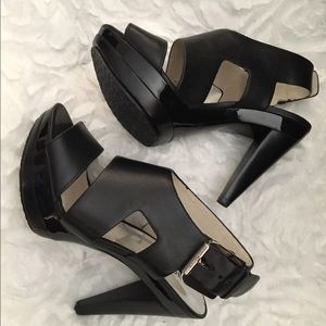 Michael Kors open toe heels 6 1/2