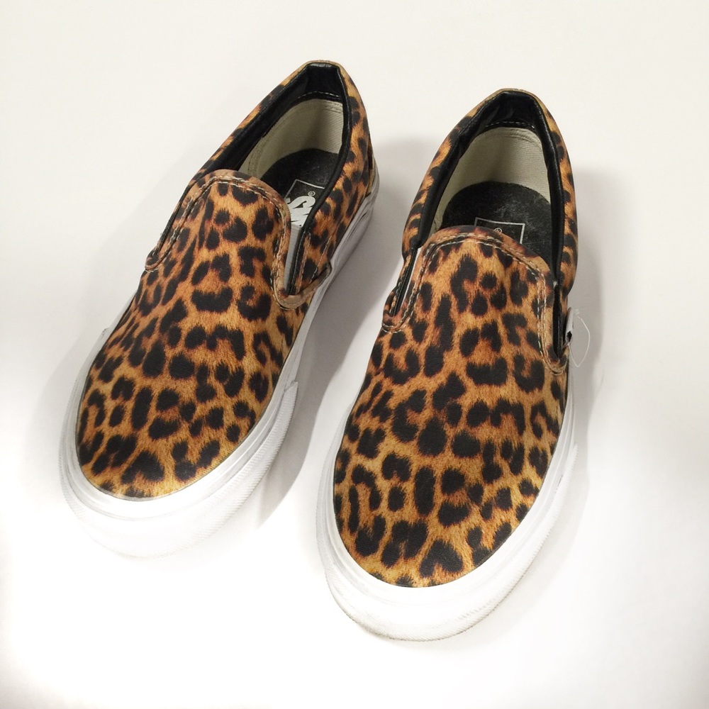 women's stylish leopard vans