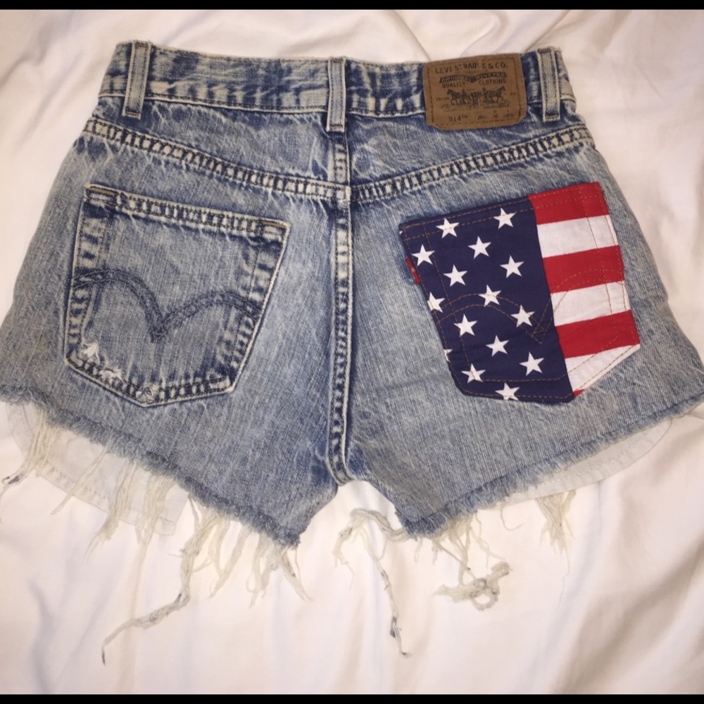 levi high waisted denim shorts
