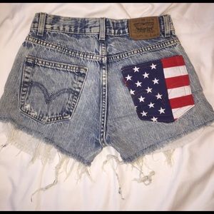 levi high waisted denim shorts