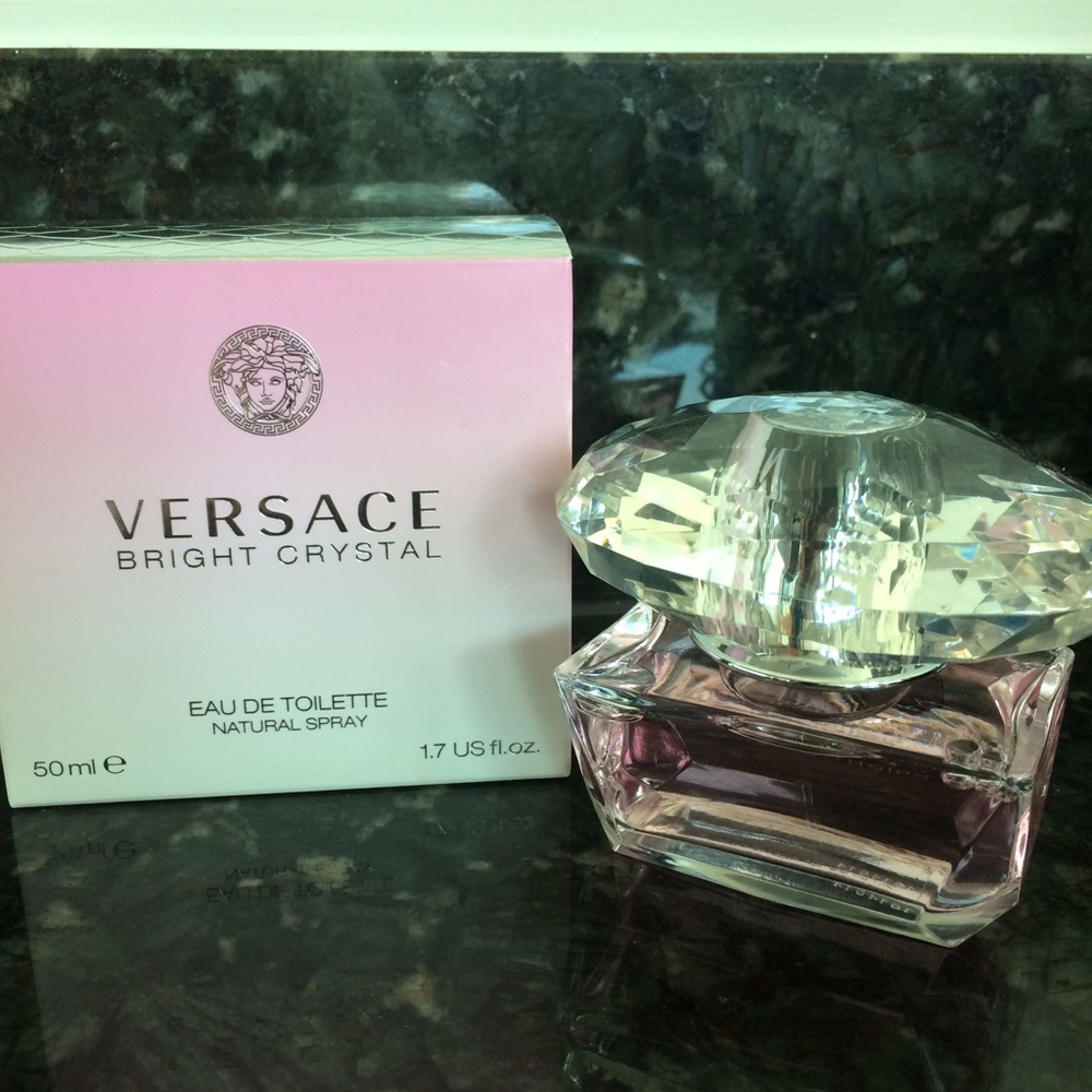 Versace "Bright Crystal" perfume