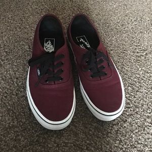 Women's size 71/2 only worn once too tight