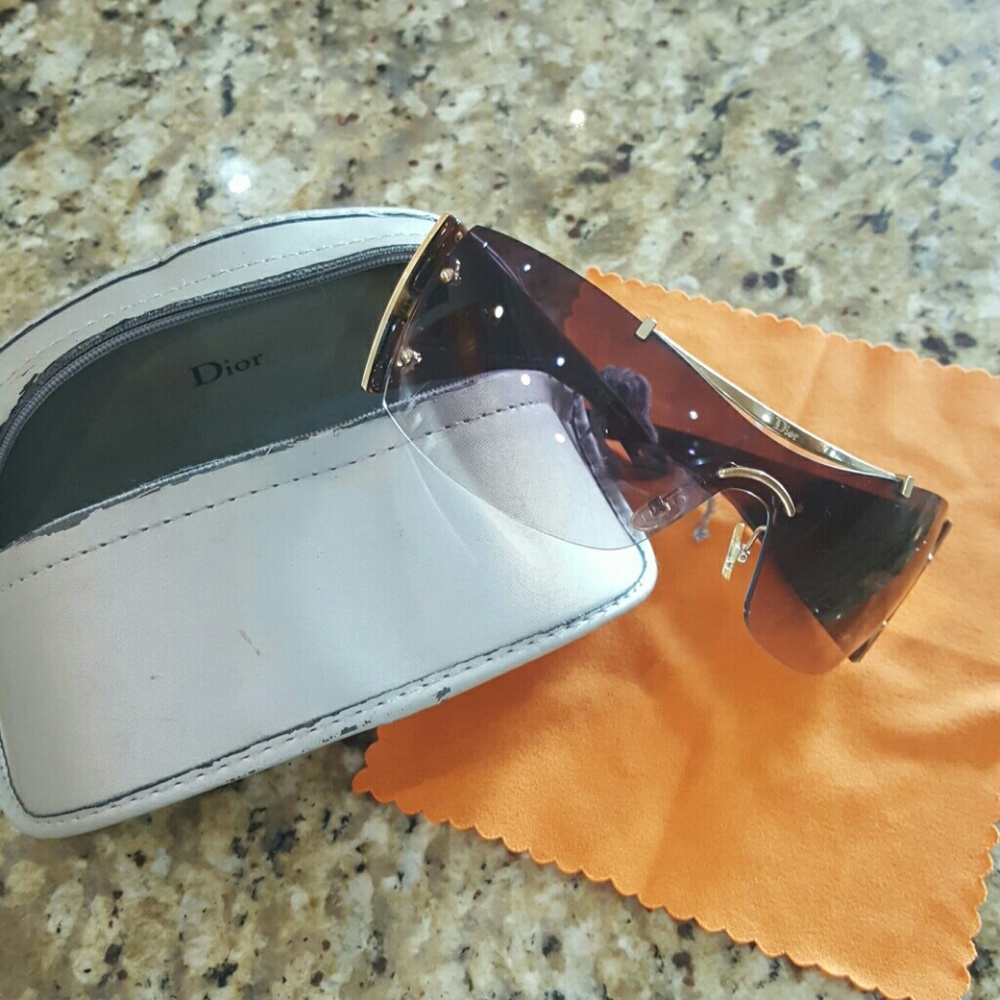 DIOR SUNGLASSES