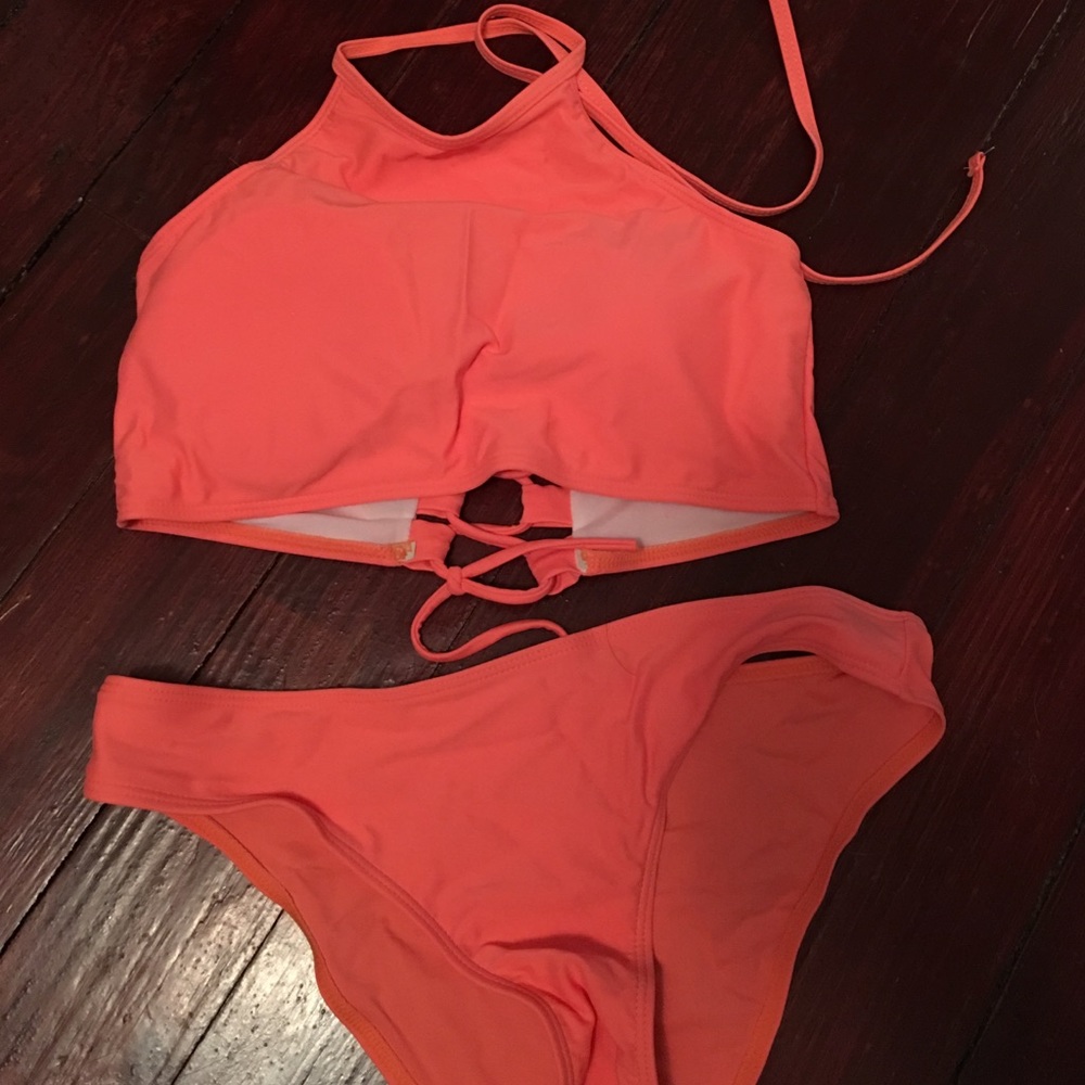 Halter bikini